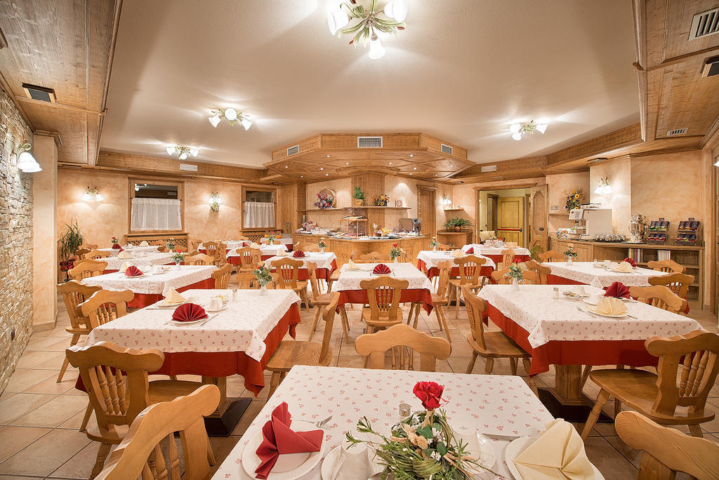 Hotel Costanza Mountain Holiday 리비뇨 외부 사진
